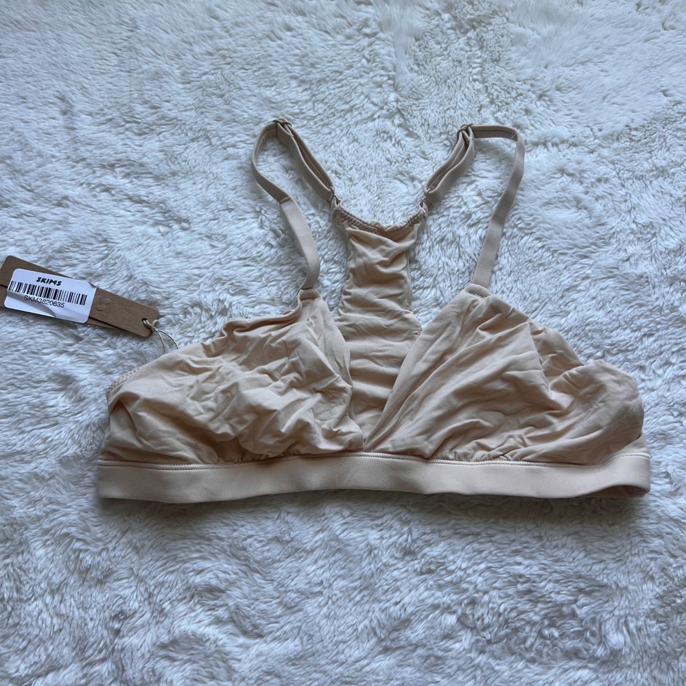 Skims Fits Everybody Racerback Plunge Bralette Sand PL-PLG-7621W Size Medium NWT